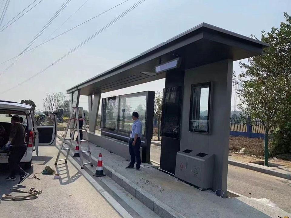 候車(che)亭安(an)裝(zhuang)圖